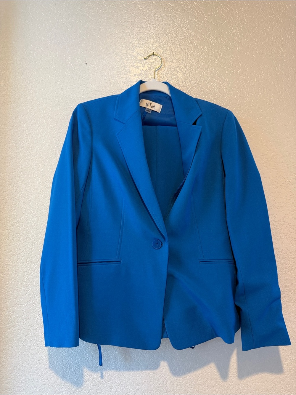 Women’s High-Waist Tailored Suit in Blue - Picture 2 of 3